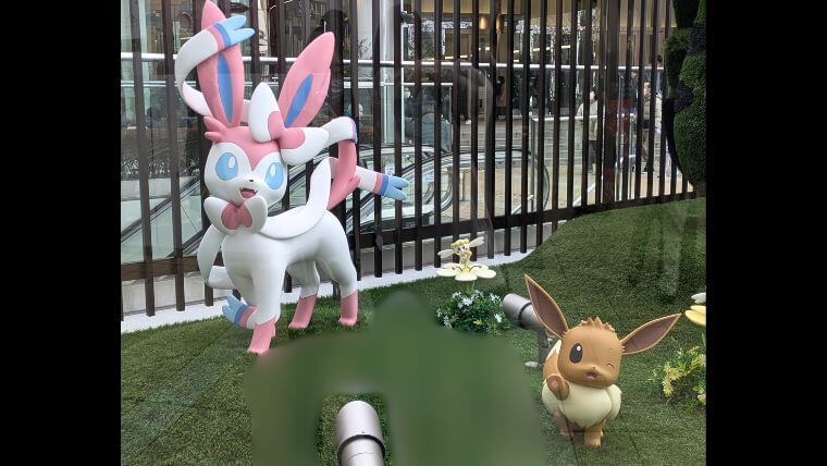 ポケモンセンター東北ニンフィアとイーブイ昼画像
